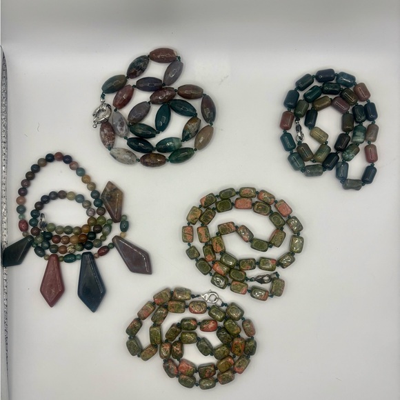 Gemstone Necklaces 5 Total - Picture 13 of 15